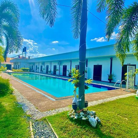 OGH Resort Hotel Angeles Exterior foto