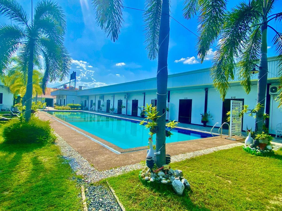 OGH Resort Hotel Angeles Exterior foto
