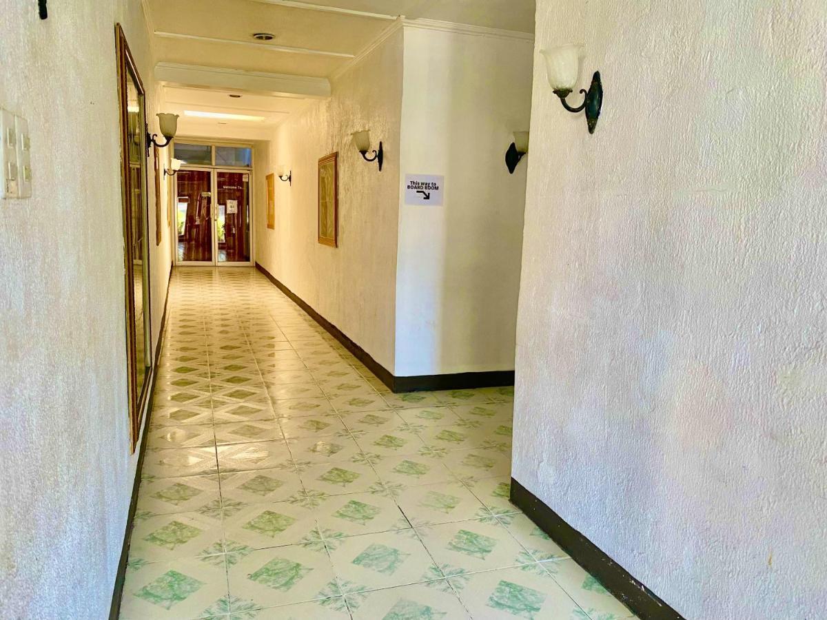 OGH Resort Hotel Angeles Exterior foto