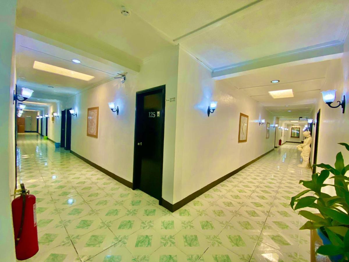 OGH Resort Hotel Angeles Exterior foto